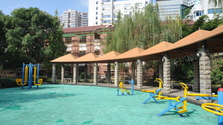 湖南省气象局宿舍外景图