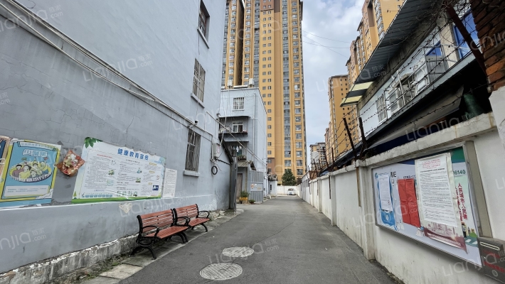 昆船一机五分厂外景图