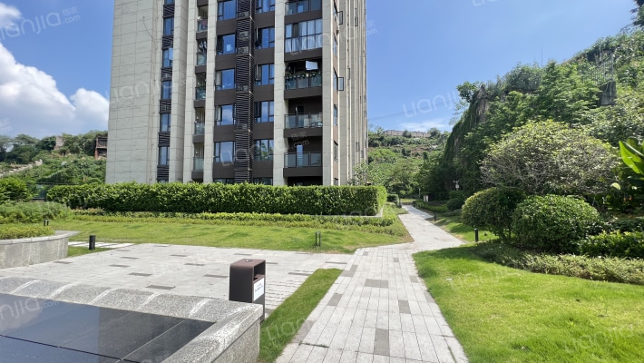 中科依云外景图