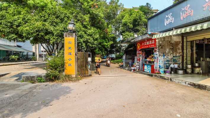 雪芙莲小区外景图