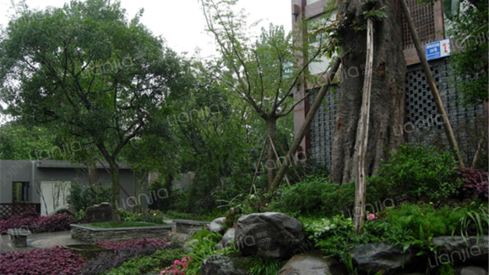 浣花溪山庄外景图