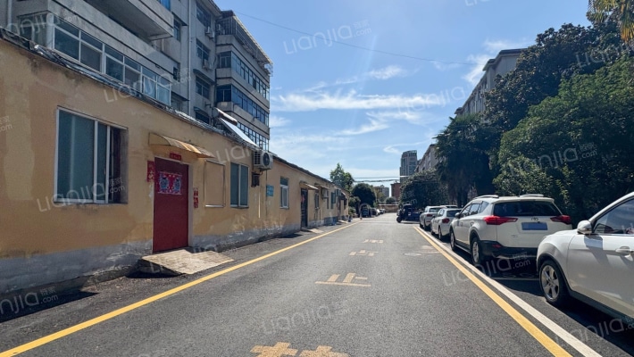 城信花园外景图