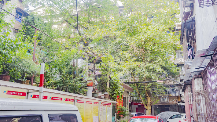 公兴存巷外景图