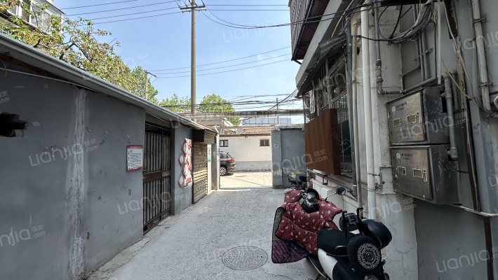 六中宿舍外景图