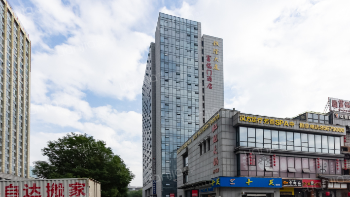 越隆大厦外景图