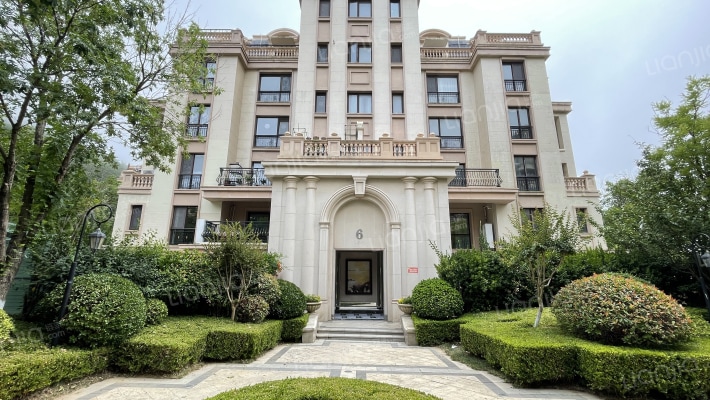 鲁商蓝岸丽舍曦园外景图