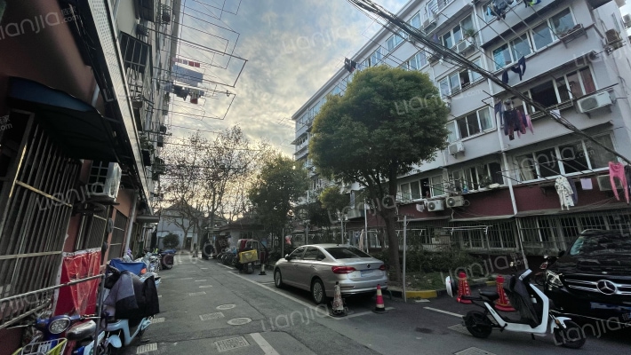 隆昌路88弄外景图