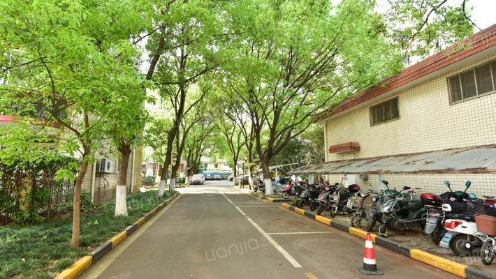 华宝花园外景图