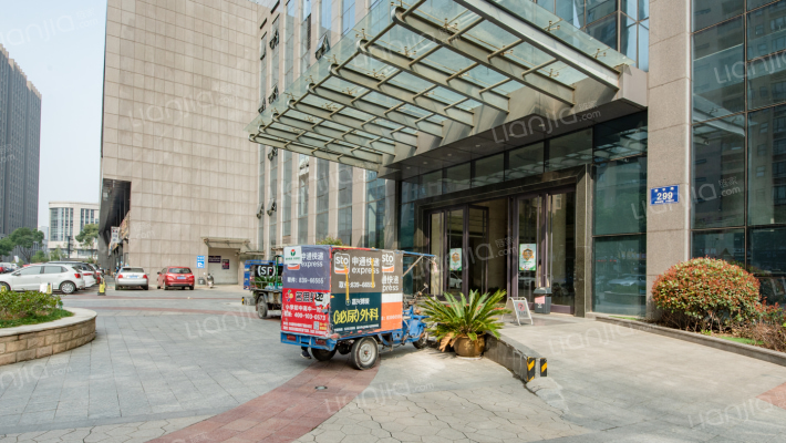 中禾广场外景图