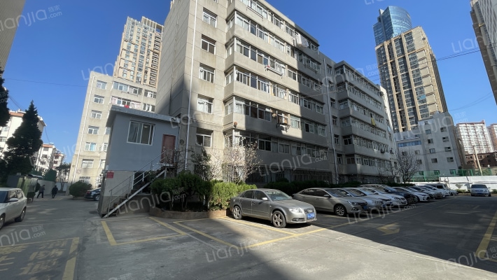 人民检察院宿舍外景图