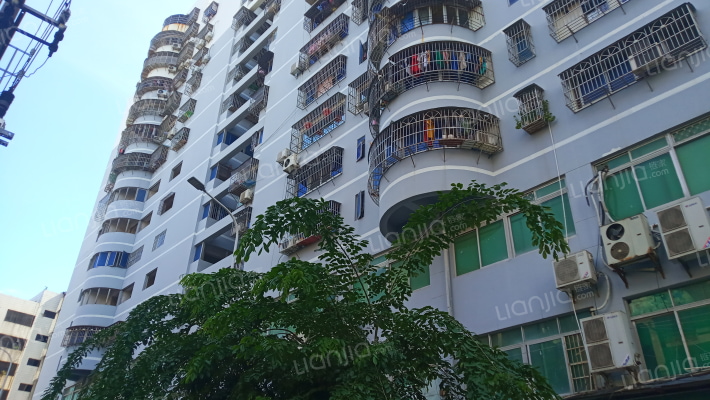 鸿华大厦外景图