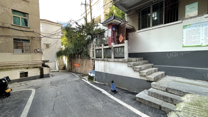 营盘路51号外景图