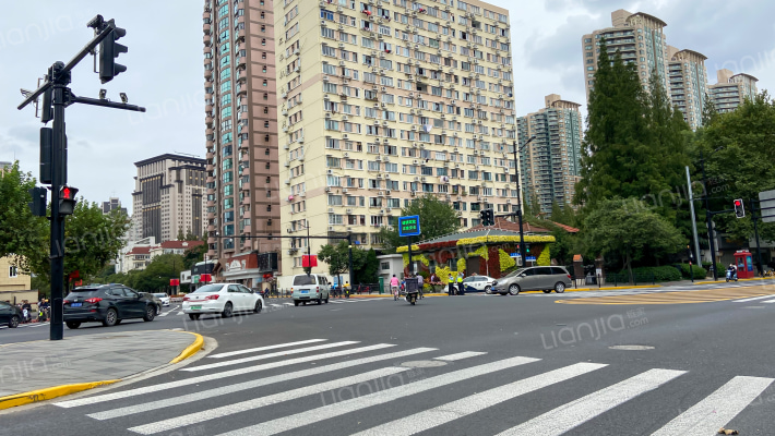 江华机电大楼外景图