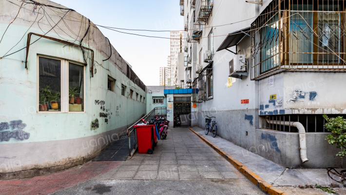 草桥物业小区外景图