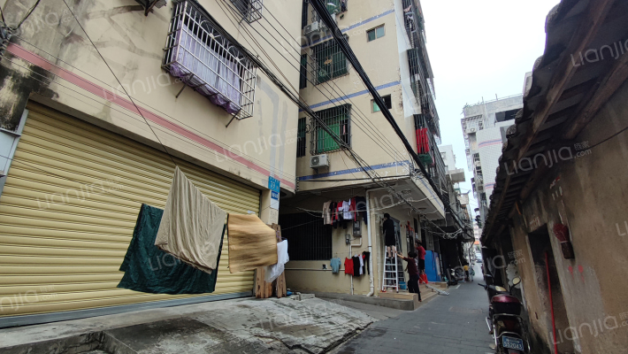 绿源公寓外景图