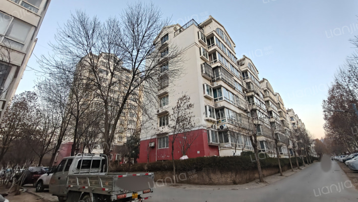 龙山庭院外景图