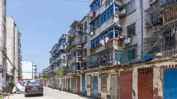 长城教苑外景图