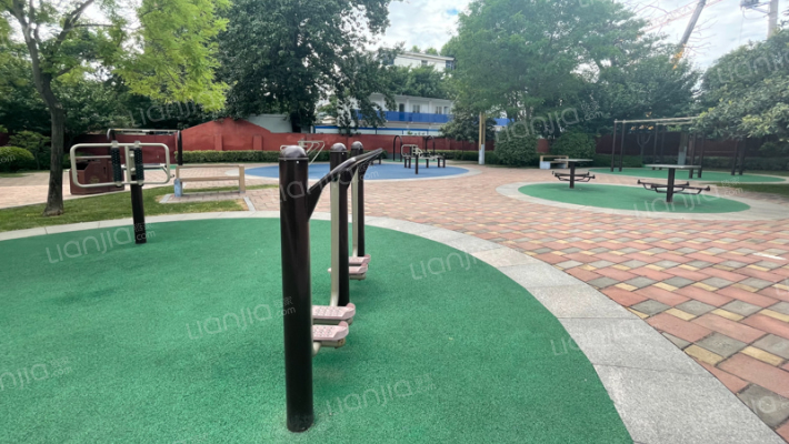 曲江颐景外景图