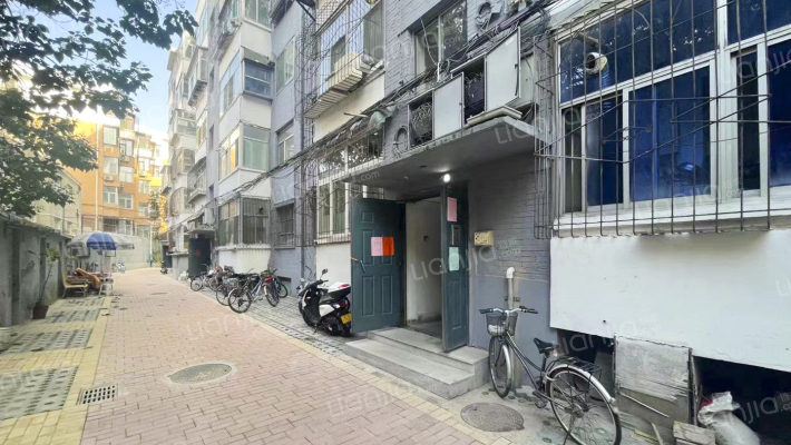 省建总宿舍外景图