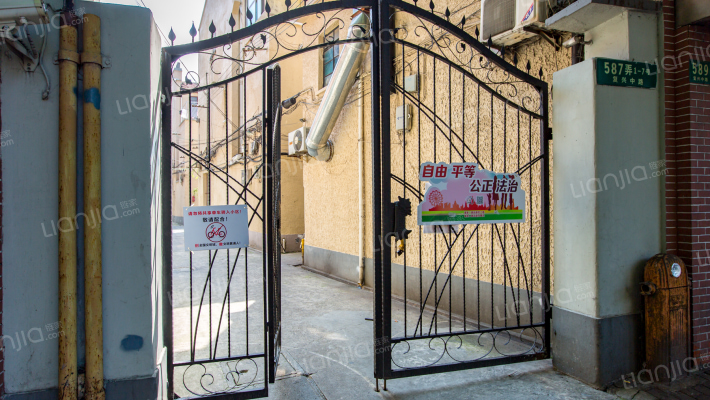 复兴中路587弄外景图