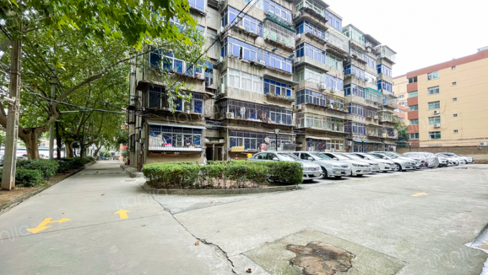 陕西省疾控中心家属院外景图