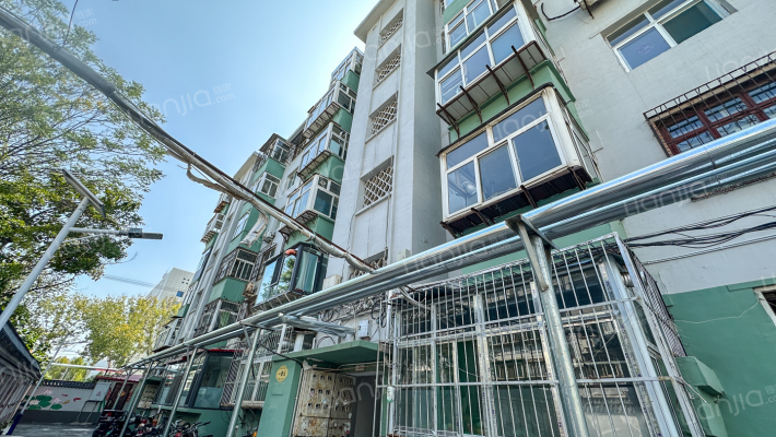 市六医院家属院外景图