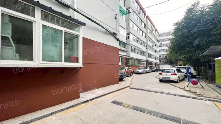 太原市疾病预防控制中心宿舍外景图