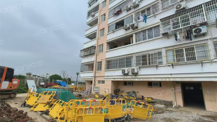 化建新村外景图