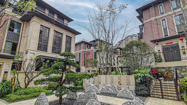 金辉溪溪里外景图