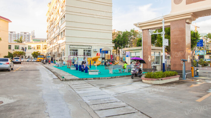 嶺吓花園外景图