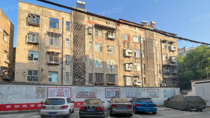 原襄州区木材公司家属院外景图