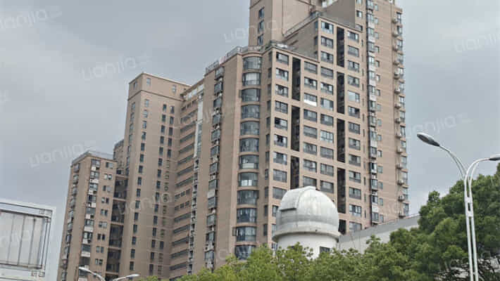 嘉宝广场外景图