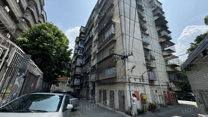 对湖新村外景图