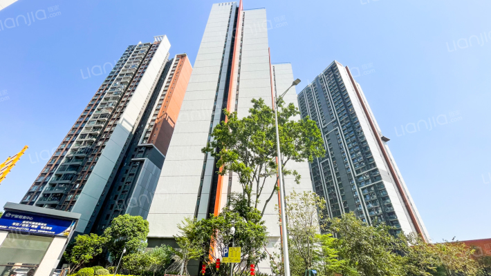 泷景六期汇景峰外景图