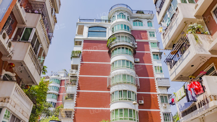 九龙山庄外景图