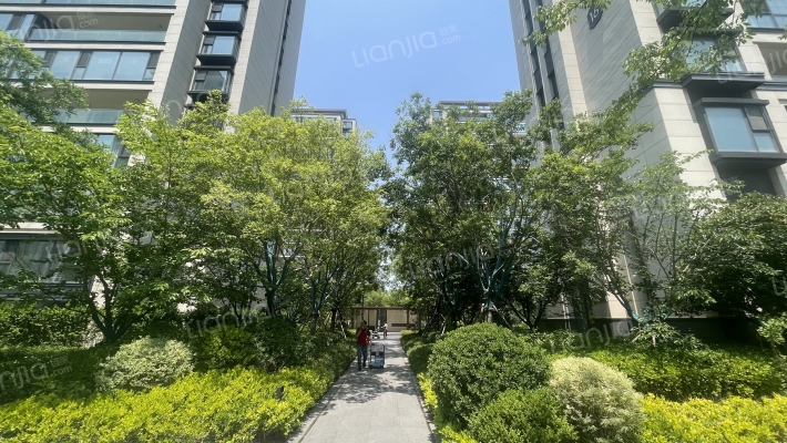 西发融信缦山兰庭一期外景图