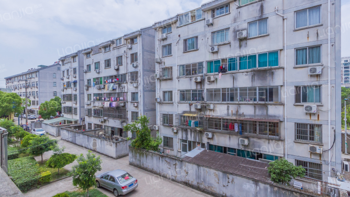 流虹新村外景图