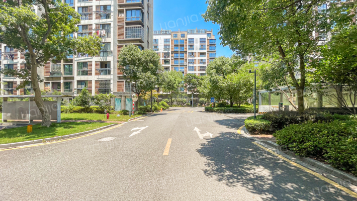 国庆花园一期外景图