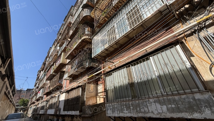 化工机械厂宿舍外景图