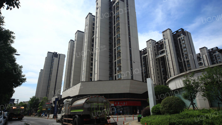 江中花园外景图