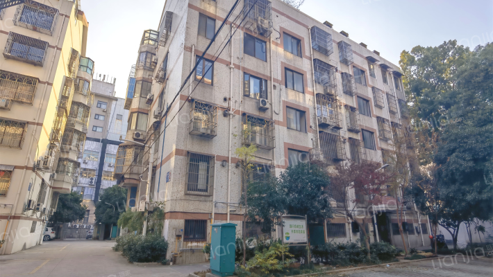 花园巷小区外景图