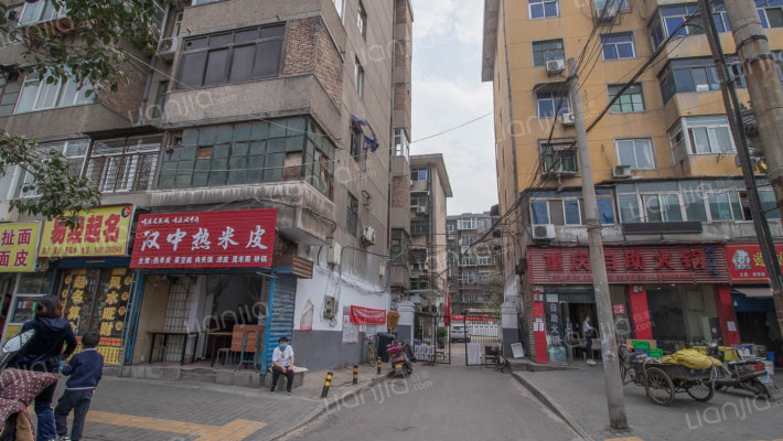 石油家委会外景图