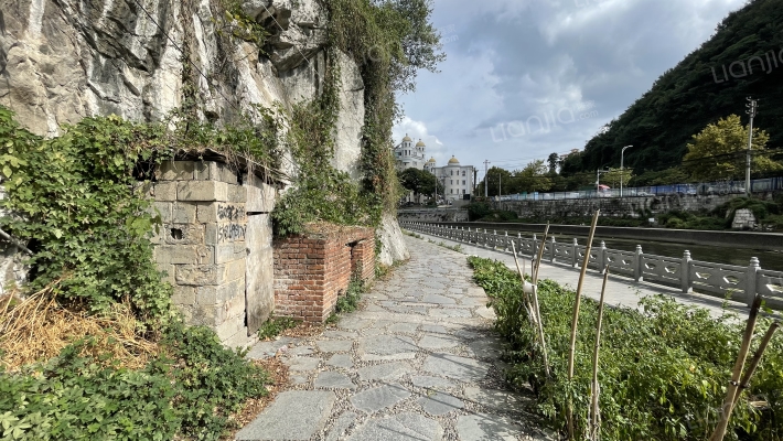 南明区花溪大道北段皂角井721号4幢3单元8层16号外景图