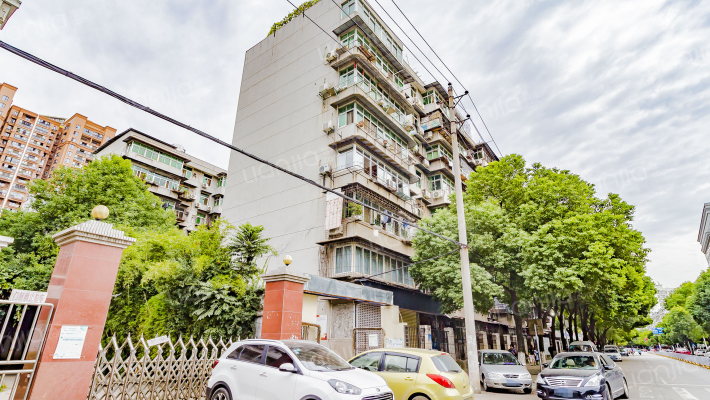 长港路303号外景图