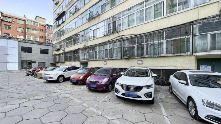 承装宿舍外景图