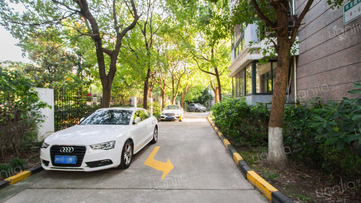 方圆公寓外景图