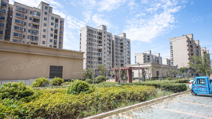 银海公馆外景图