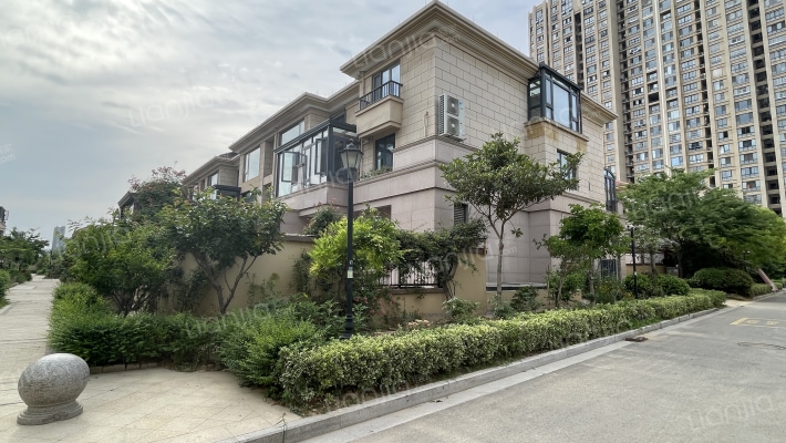 滨河蓝庭外景图