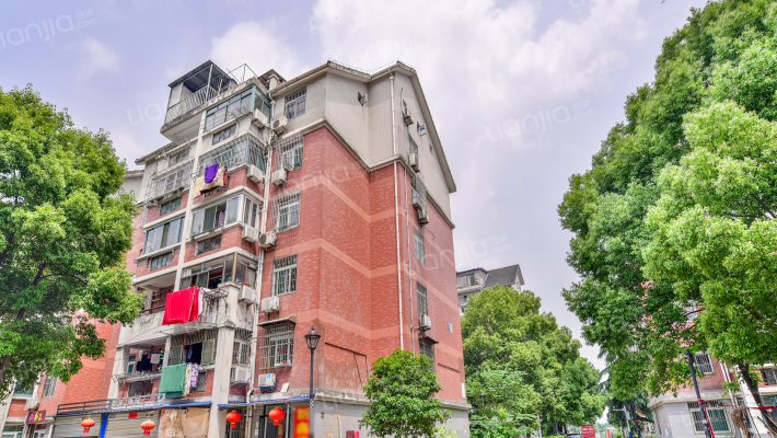 嘉和苑小区外景图