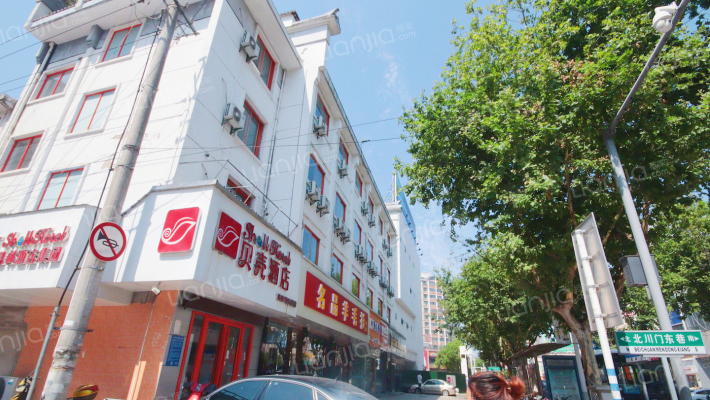 电影公司住宅外景图